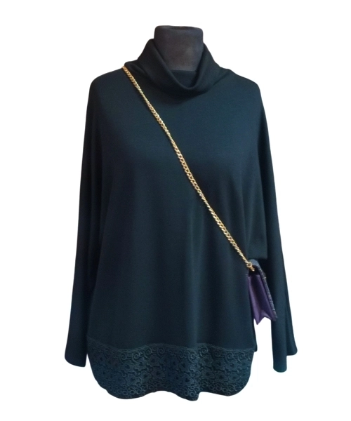 Elegancki czarny sweter w luźnym stylu oversize zdobiony gipiurą